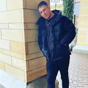 Meet your Posher, Alex